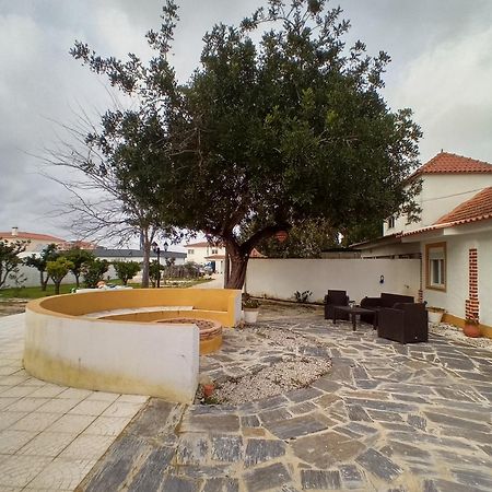 O Mundo Da Lua Villa Azeitao Bagian luar foto